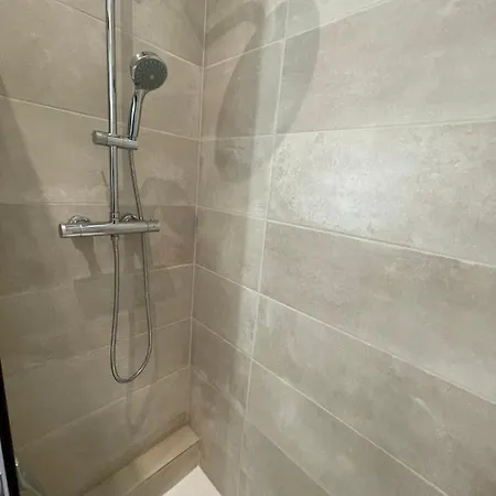 Le Grand Bleu Terrasseclimwifinetflix Proche Gare-centre Appartement *