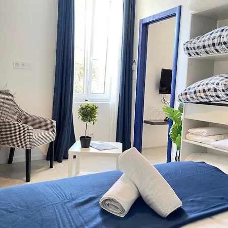 Le Grand Bleu Terrasseclimwifinetflix Proche Gare-centre Appartement Marseille
