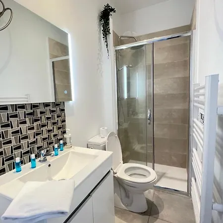 Apartament Le Grand Bleu Terrasseclimwifinetflix Proche Gare-centre *